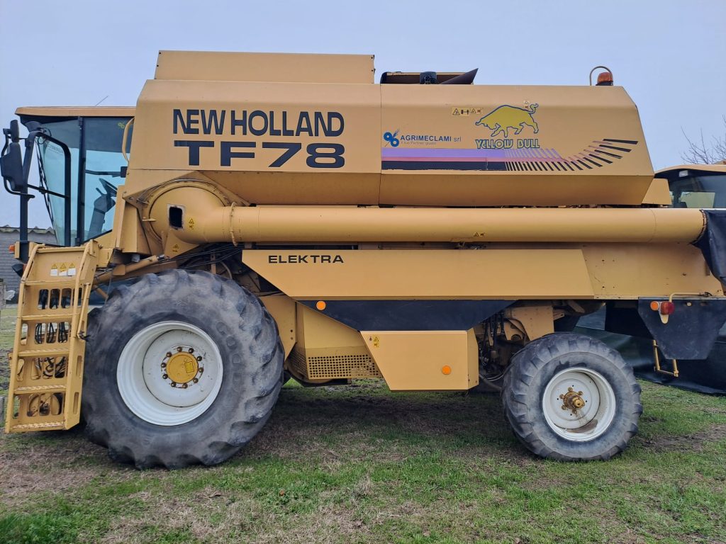 Combine Harvester New Holland TF78sl frame number 4010001 – Rechecked